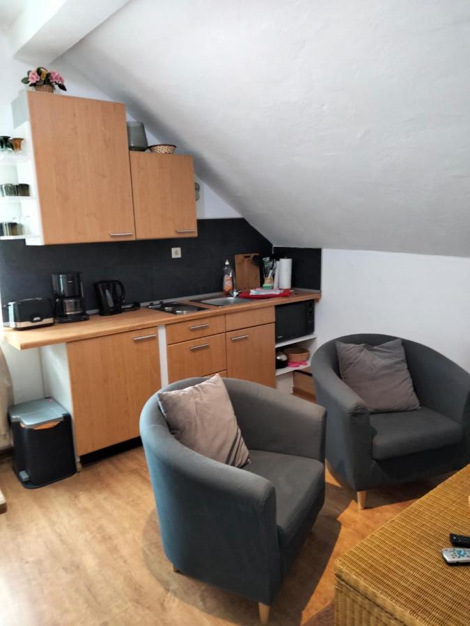 Ferienwohnung Neheim Mit Dennis Und Alexander Alexander Mit Klimaanlage Bagian luar foto