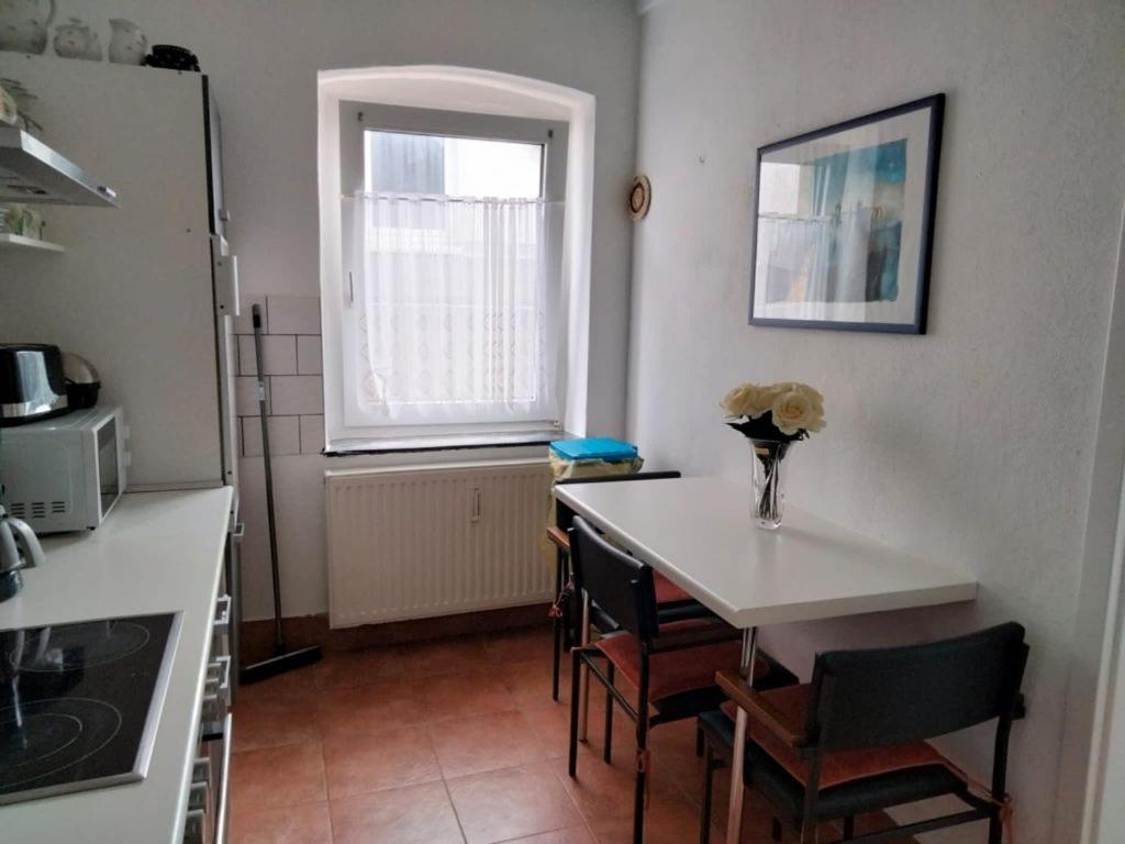 Ferienwohnung Neheim Mit Dennis Und Alexander Alexander Mit Klimaanlage Bagian luar foto